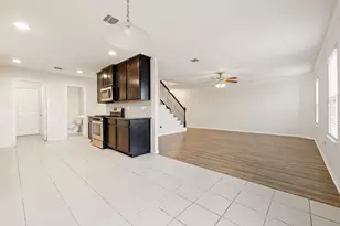 12939 Almeda Crossing Ct, Houston, TX 77048 - Photo 5