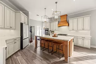 10815 Slumbering Falls Ln, Cypress, TX 77433 - Photo 3