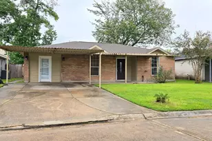 822 Ivyhollow Dr, Channelview, TX 77530 - Photo 1