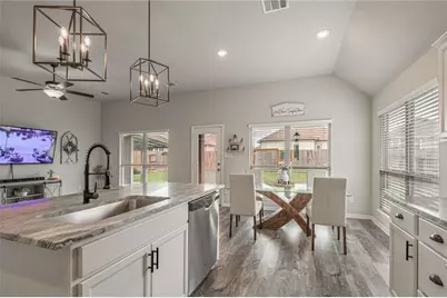 124 Worley Way, Huntsville, TX 77320 - Photo 11