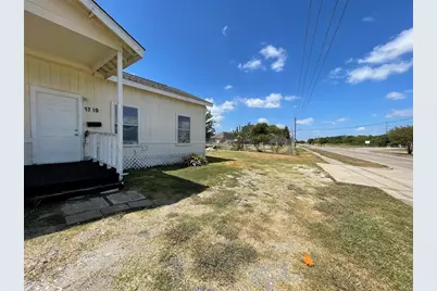3710 Holmes Road #B, Houston, TX 77051 - Photo 13