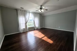 4911 Russett Ln, Sugar Land, TX 77479 - Photo 11