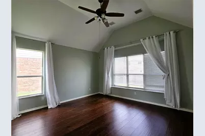 4911 Russett Lane, Sugar Land, TX 77479 - Photo 9