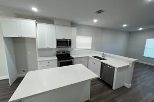 832 Elkhart St, Houston, TX 77091 - Photo 1
