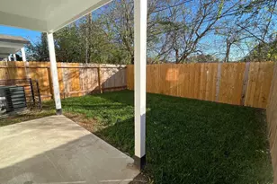 832 Elkhart St, Houston, TX 77091 - Photo 17