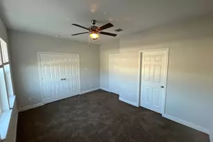 832 Elkhart St, Houston, TX 77091 - Photo 9
