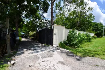 16005 Old Richmond Road, Sugar Land, TX 77498 - Photo 7