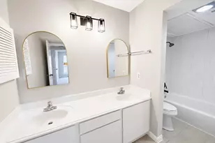 7900 N Stadium Dr, Houston, TX 77030 - Photo 15