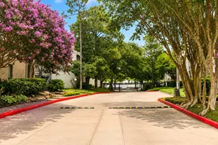 7900 N Stadium Dr, Houston, TX 77030 - Photo 17