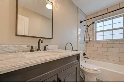 11611 Sagehollow Lane, Houston, TX 77089 - Photo 9