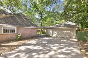 13711 Crickett Hollow Dr, Houston, TX 77069 - Photo 39
