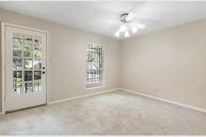 13711 Crickett Hollow Drive, Houston, TX 77069 - Photo 27