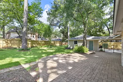 13711 Crickett Hollow Drive, Houston, TX 77069 - Photo 35