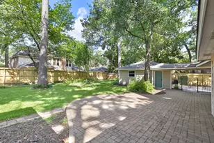 13711 Crickett Hollow Dr, Houston, TX 77069 - Photo 35