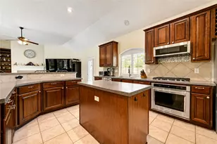 11 Ryanwyck Pl, The Woodlands, TX 77384 - Photo 7