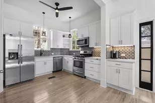 1724 33rd St, Galveston, TX 77550 - Photo 13