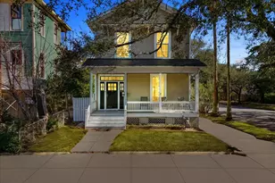 1724 33rd St, Galveston, TX 77550 - Photo 1