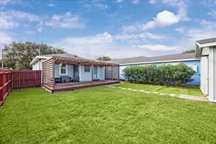 4102 Ave M 1/2, Galveston, TX 77550 - Photo 25