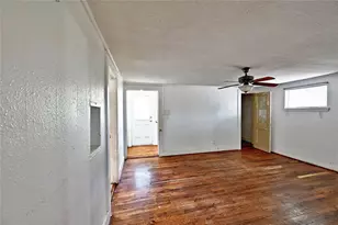 314 King St, Houston, TX 77022 - Photo 39