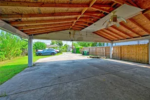 314 King St, Houston, TX 77022 - Photo 45