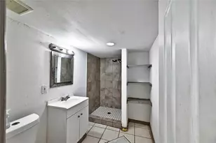314 King St, Houston, TX 77022 - Photo 11