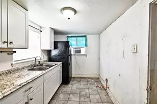 314 King St, Houston, TX 77022 - Photo 27