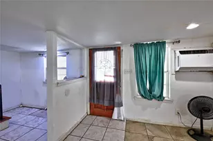 314 King St, Houston, TX 77022 - Photo 39