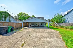 314 King St, Houston, TX 77022 - Photo 1