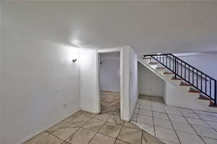 314 King St, Houston, TX 77022 - Photo 15