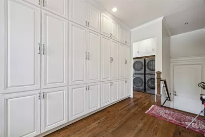 7818 Bellewood Drive, Houston, TX 77055 - Photo 25