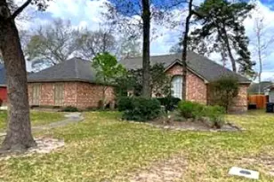 18 Windsor Dr, Conroe, TX 77304 - Photo 1