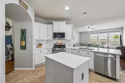 8715 Sunrise Canter Drive, Tomball, TX 77375 - Photo 5