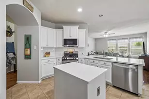 8715 Sunrise Canter Dr, Tomball, TX 77375 - Photo 5