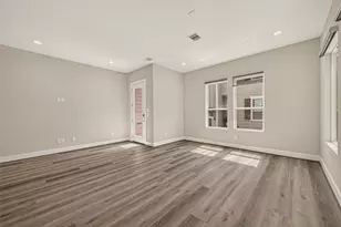 3350 Pinemont Dr, Houston, TX 77018 - Photo 5
