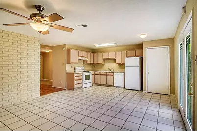 6907 Tara Drive, Richmond, TX 77469 - Photo 5