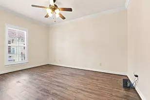 19 N Creekside Ct, Houston, TX 77055 - Photo 25
