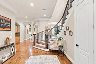 19 N Creekside Ct, Houston, TX 77055 - Photo 5