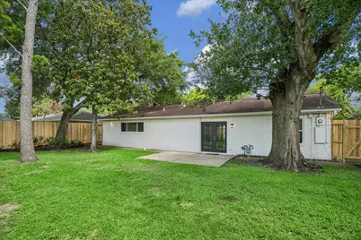 9319 Meadowcroft Drive, Houston, TX 77063 - Photo 17