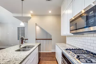 11005 Acorn Falls Drive, Houston, TX 77043 - Photo 11