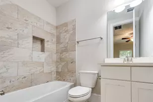 11005 Acorn Falls Dr, Houston, TX 77043 - Photo 19