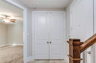 11005 Acorn Falls Dr, Houston, TX 77043 - Photo 3