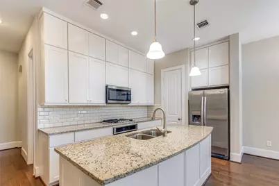 11005 Acorn Falls Drive, Houston, TX 77043 - Photo 9