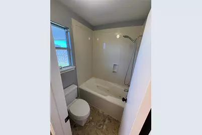 3003 30th Street N, Texas City, TX 77590 - Photo 7