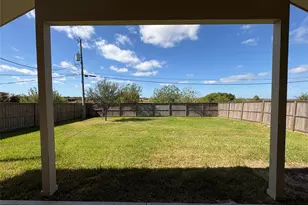 3003 30th St N, Texas City, TX 77590 - Photo 11