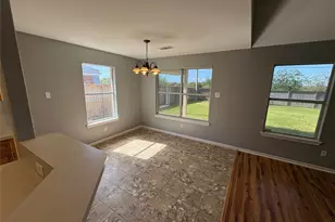 3003 30th St N, Texas City, TX 77590 - Photo 5