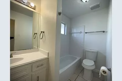15714 Echo Hill Drive, Houston, TX 77059 - Photo 33