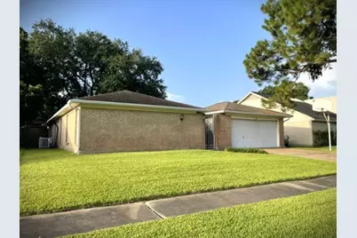 15714 Echo Hill Drive, Houston, TX 77059 - Photo 3