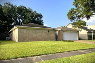 15714 Echo Hill Dr, Houston, TX 77059 - Photo 3