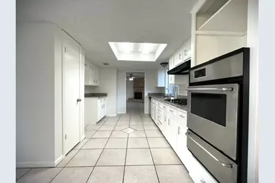 15714 Echo Hill Drive, Houston, TX 77059 - Photo 21