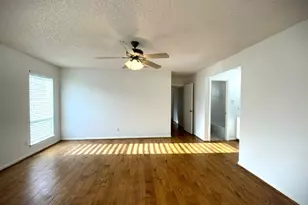 15714 Echo Hill Dr, Houston, TX 77059 - Photo 27